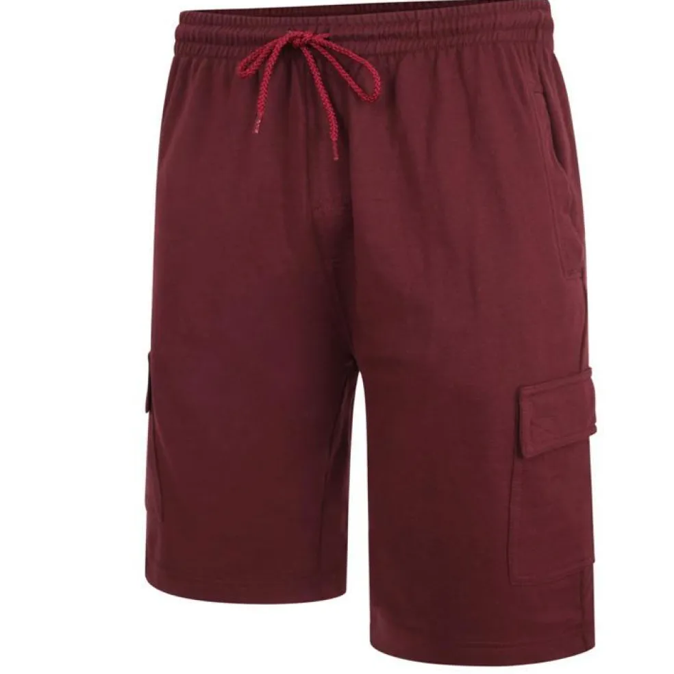 Ohuet punaiset collegeshortsit