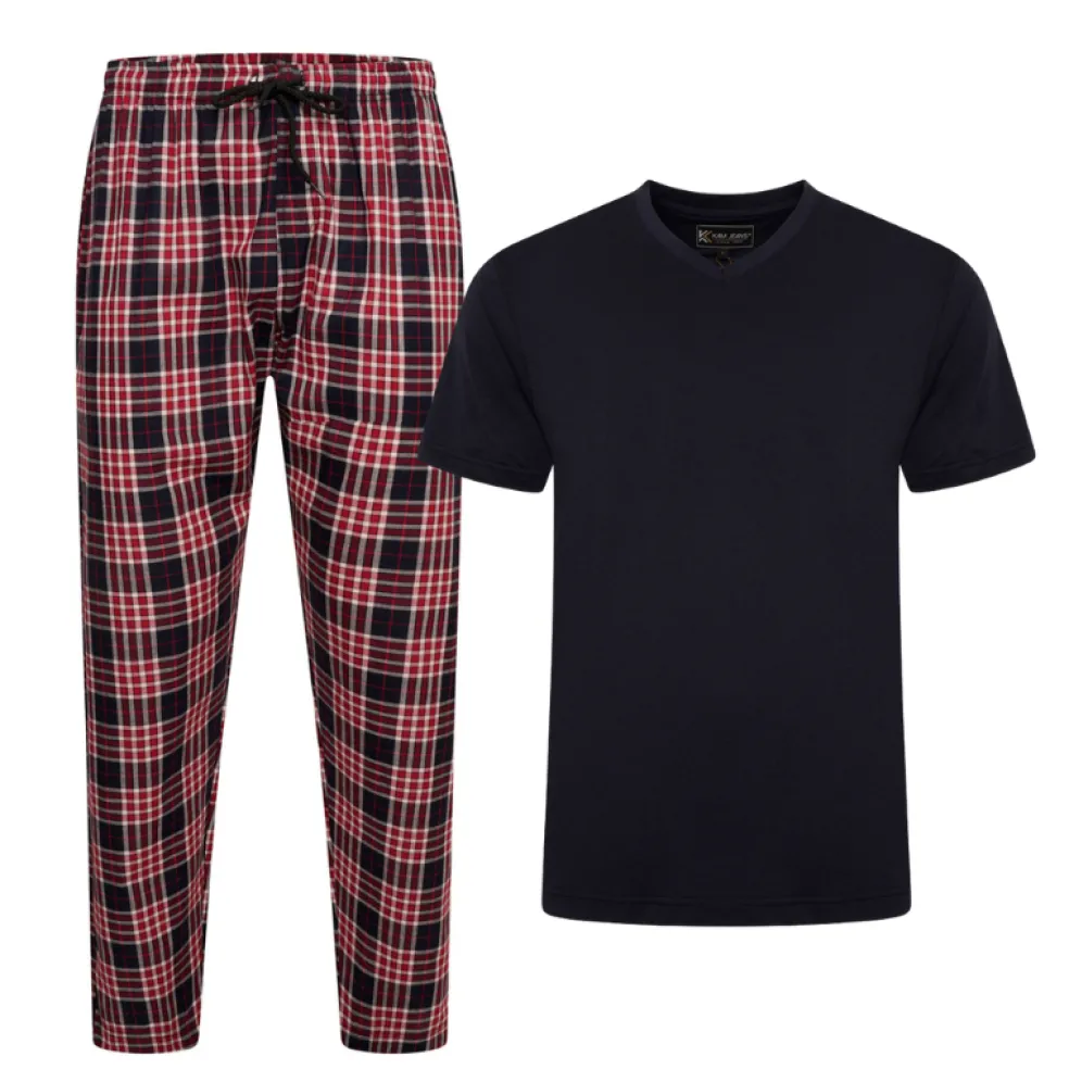 Oloasu / pyjama: t-paita ja housut